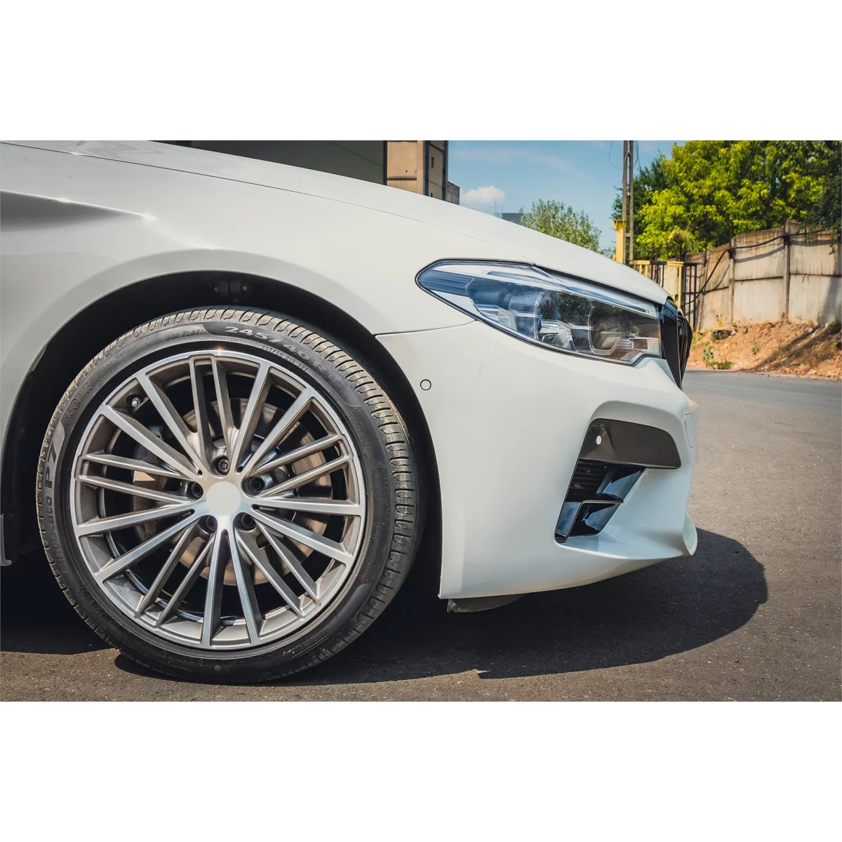 Pachet compatibil cu BMW Seria 5 G30 (2017-2019) M5 Sport Look - imagine 14