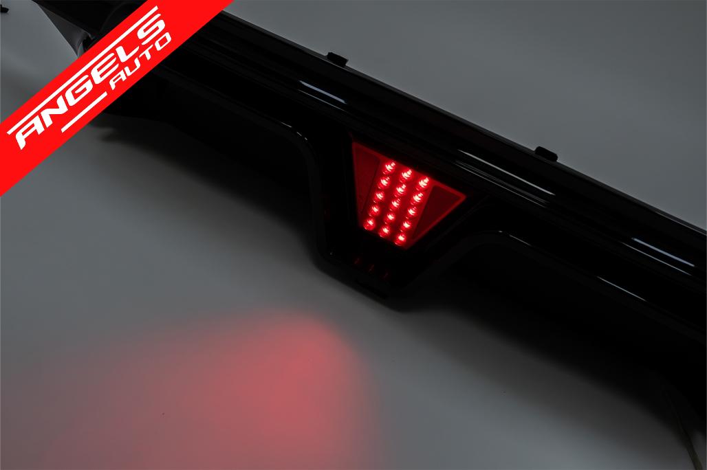 Difuzor cu LED compatibil cu BMW Seria 5 G30 G31 (2017-2024) M5 Look Negru Lucios - imagine 8