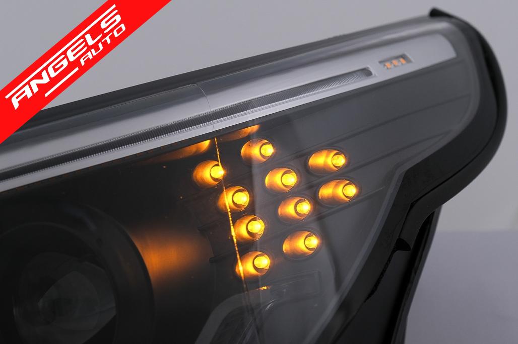 Faruri 3D LED Angel Eyes compatibile cu BMW Seria 5 E60 E61 (2003-2007) LCI Design Negru - imagine 12